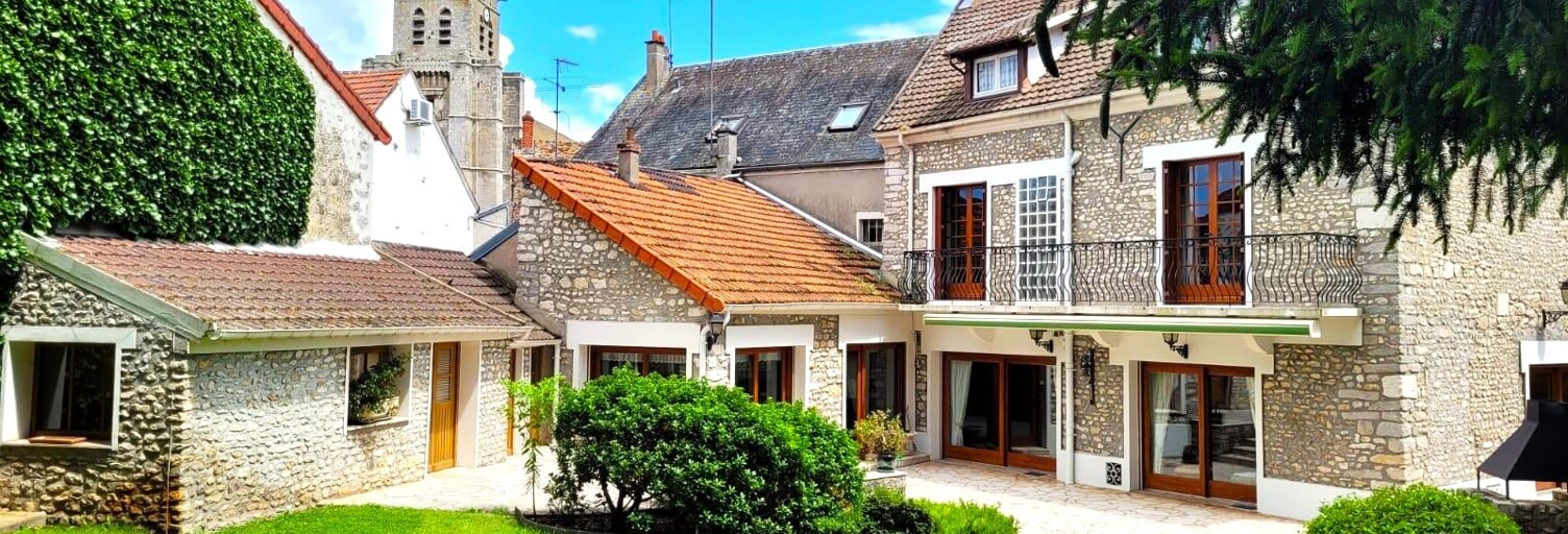 Maison 9 Pièces 240 m² à vendre à Étampes (91150)