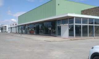 Commerce  1500 m² à louer à Perpignan (66000)