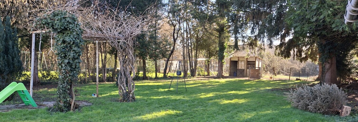 Terrain  950 m² à vendre à Saint-Germain-des-Prés (45220)