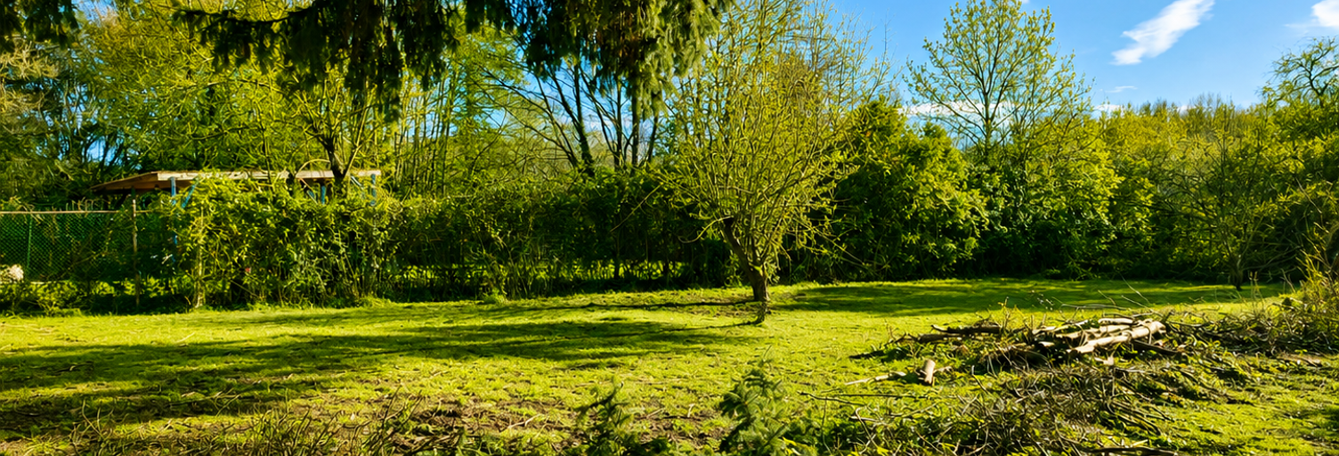 Terrain  950 m² à vendre à Saint-Germain-des-Prés (45220)