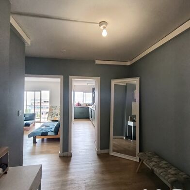 Appartement 4 pièces 220000 €