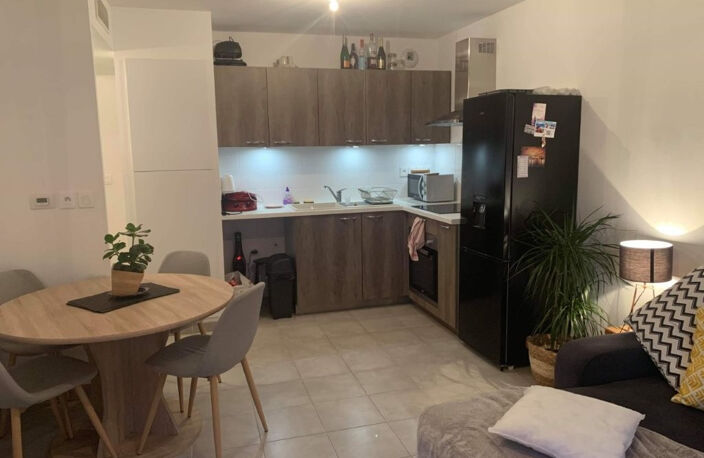 APPARTEMENT T2, TERRASSE, PARKING EN SOUS-SOL CLOS, 83000 TOULON — photo 2