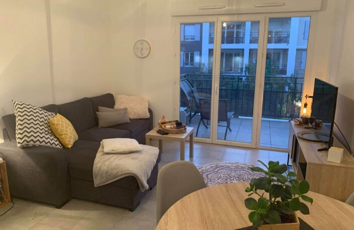 APPARTEMENT T2, TERRASSE, PARKING EN SOUS-SOL CLOS, 83000 TOULON — photo 4