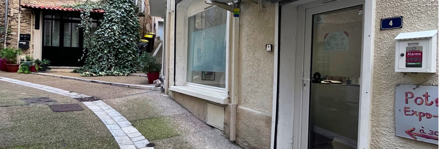 Commerce 2 Pièces 27 m² à louer à Beaumes-de-Venise (84190)