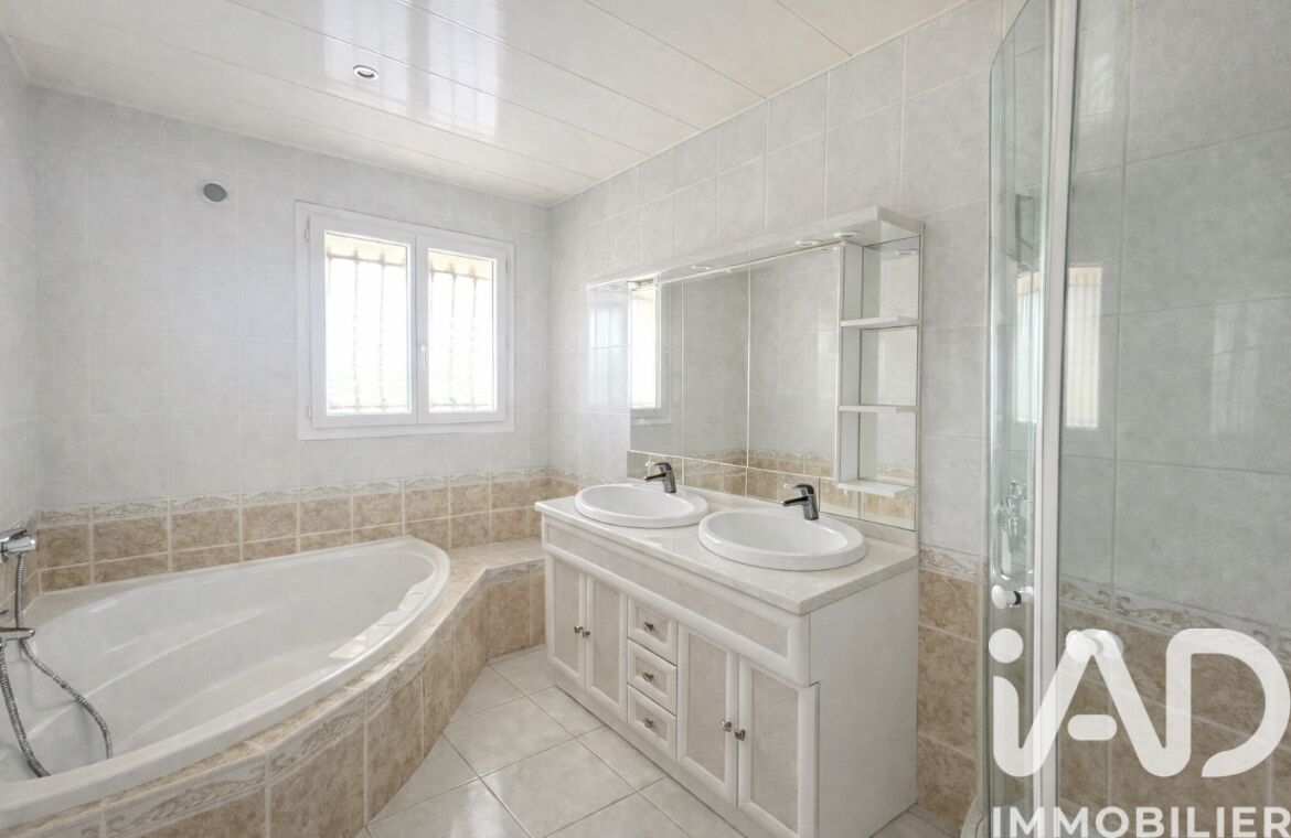 Vente Maison/villa 7 pièces - Photo 4