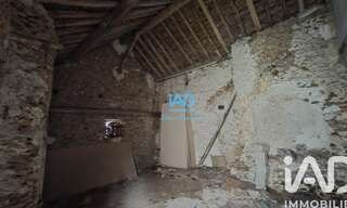 Maison 1 Pièce 37 m² à vendre à Ozouer-le-Voulgis (77390)