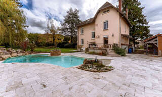 Maison 10 Pièces 376 m² à vendre à Crémieu (38460)