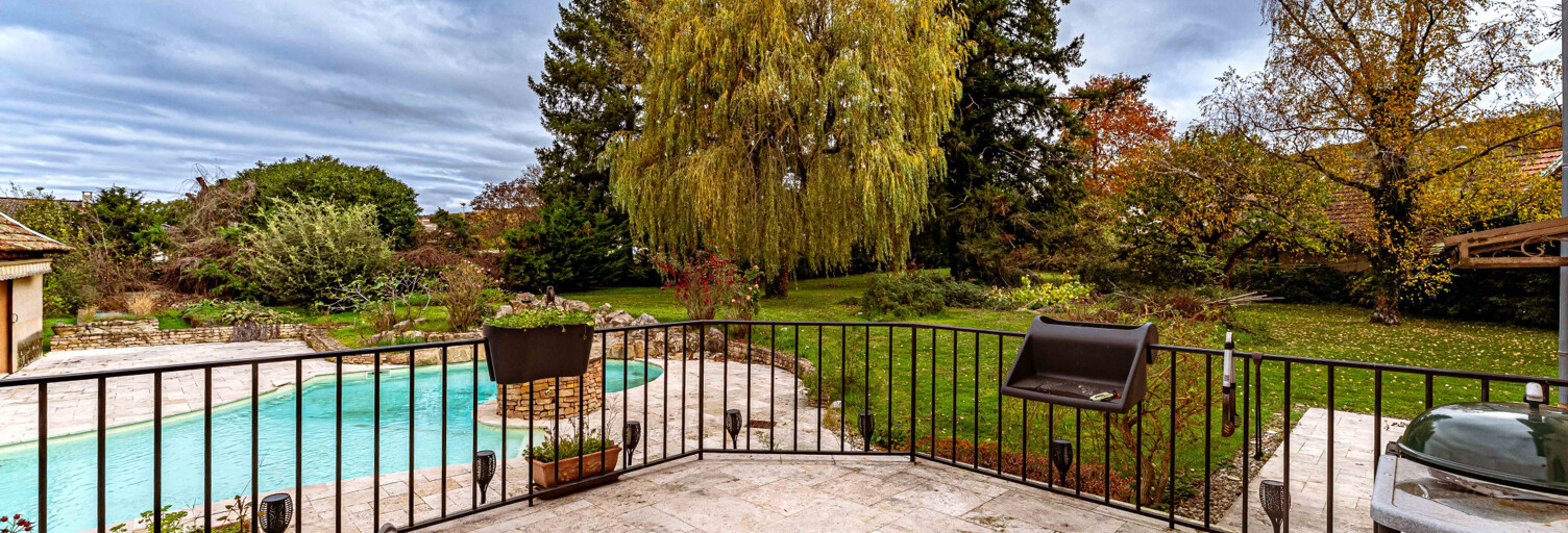Maison 10 Pièces 376 m² à vendre à Chamagnieu (38460)