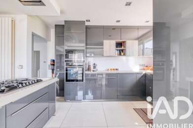 Maison 8 pièces 599000 €