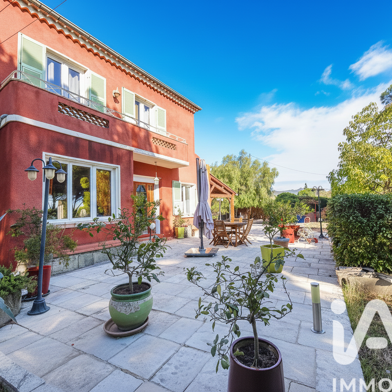 Maison 4 pièces 810000 €