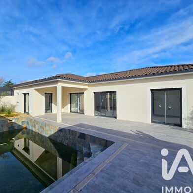 Maison 5 pièces 374500 €