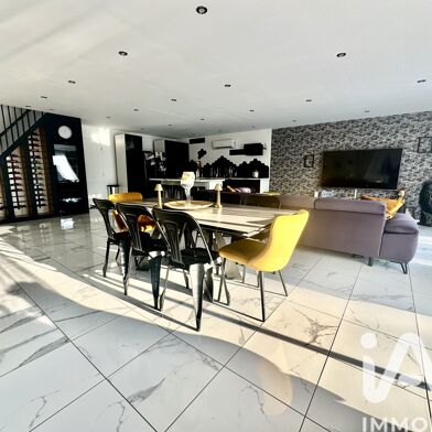 Maison 6 pièces 329900 €