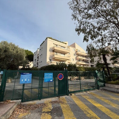 Appartement 3 pièces 384800 €