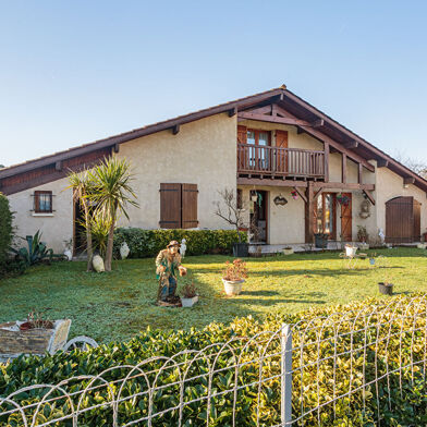 Maison 5 pièces 733000 €