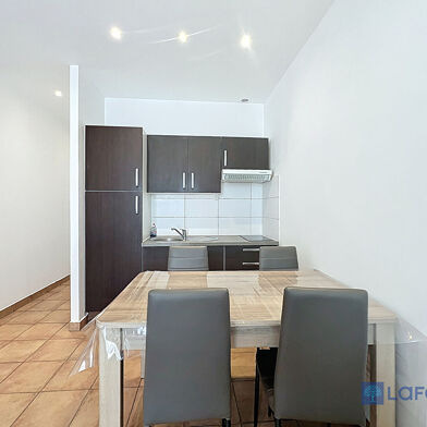 Appartement 2 pièces 957 €