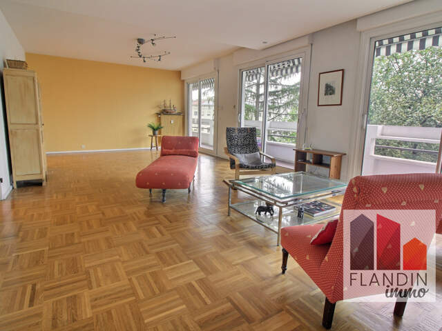VENTE VILLEURBANNE - SECTEUR GRATTE-CIEL  - APPARTEMENT T5 - — photo du bien