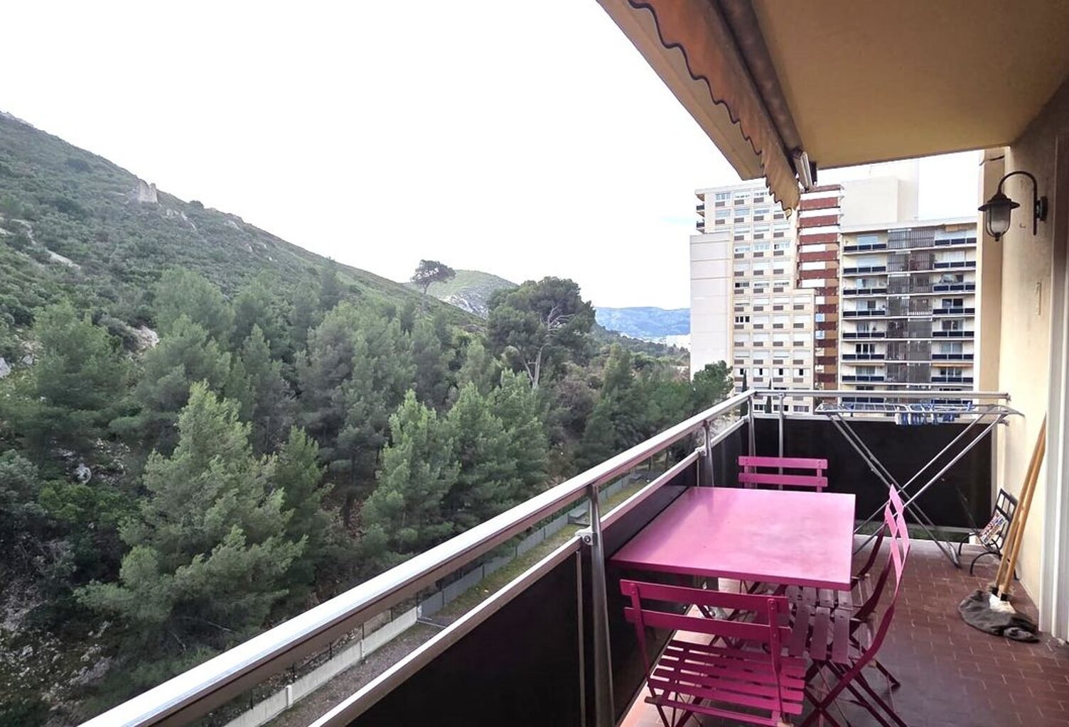 Appartement type 4 de 80 m² avec terrasse balcon + 2 garages — photo 1