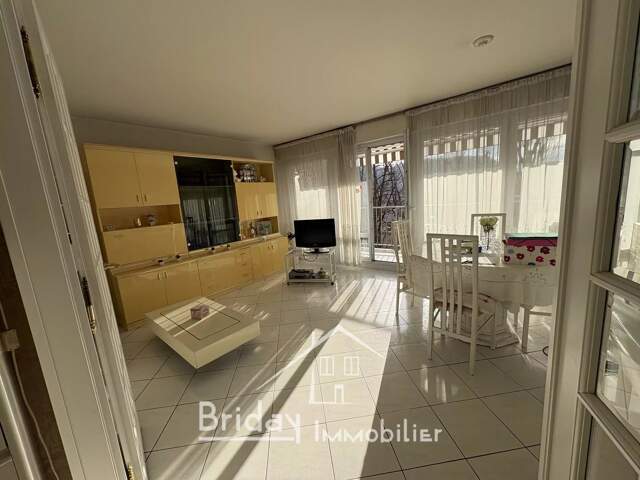 CALUIRE T3 73 m² + Balcon — photo du bien