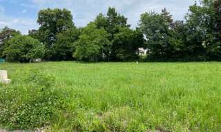 Terrain  800 m² à vendre à Bourg (33710)