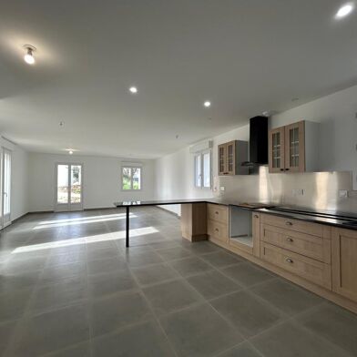 Maison 5 pièces 1215 €