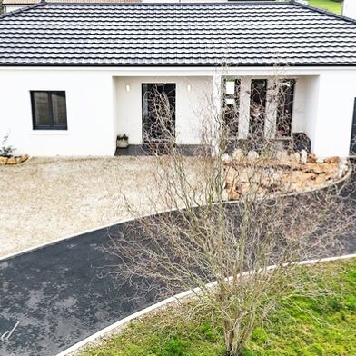 Maison 5 pièces 329999 €