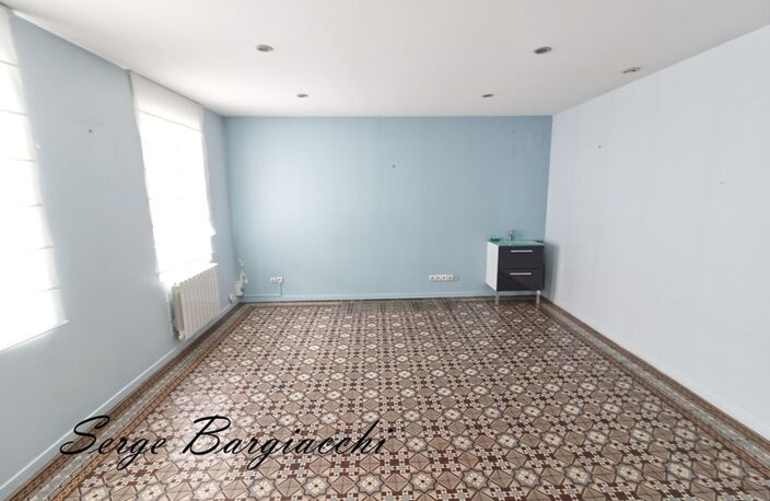 Immeuble — photo 4