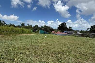 Terrain  185000 €
