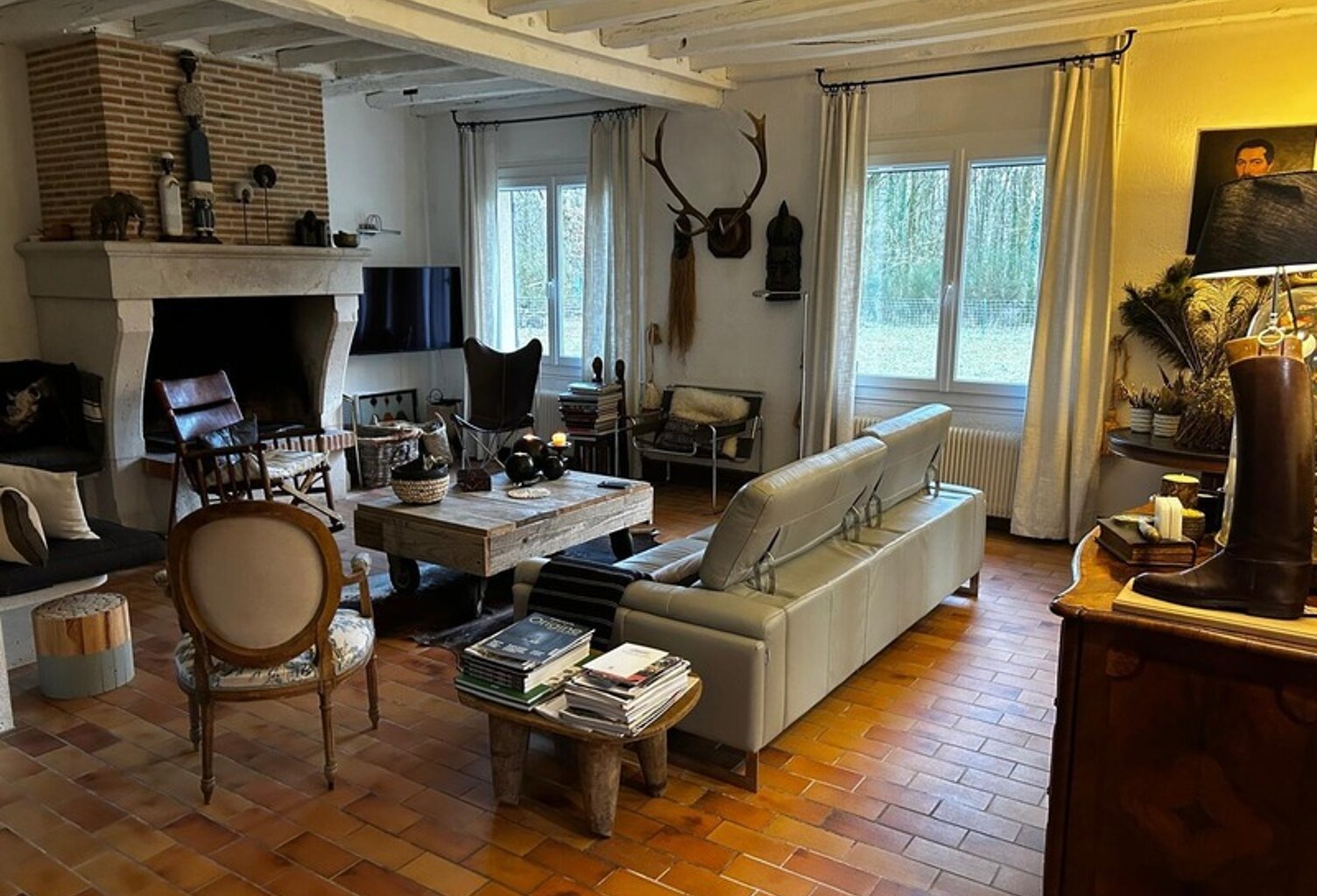 Elégante Propriété de Chasse à la vente dans un Écrin de Verdure de 5 hectares à 160 km de Paris — photo 1