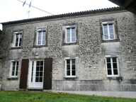 ⚜ SEGONZAC A Vendre, Petit Corps de Ferme, Maison en pierre ⚜ — photo 3