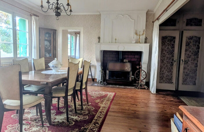 Maison à rénover avec dépendances et jardin — photo 3