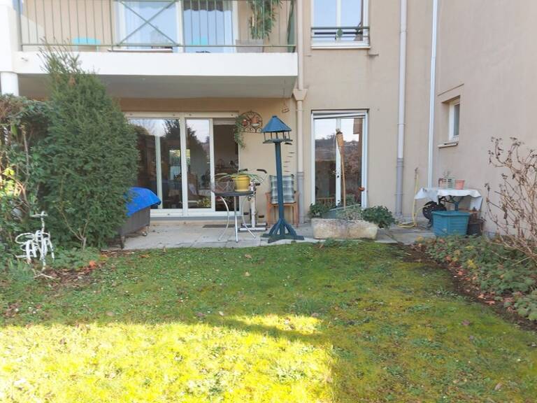 Dpt Rhône (69) VIAGER OCCUPE à Brignais, appartement 67 m², jardin et garage — photo 1