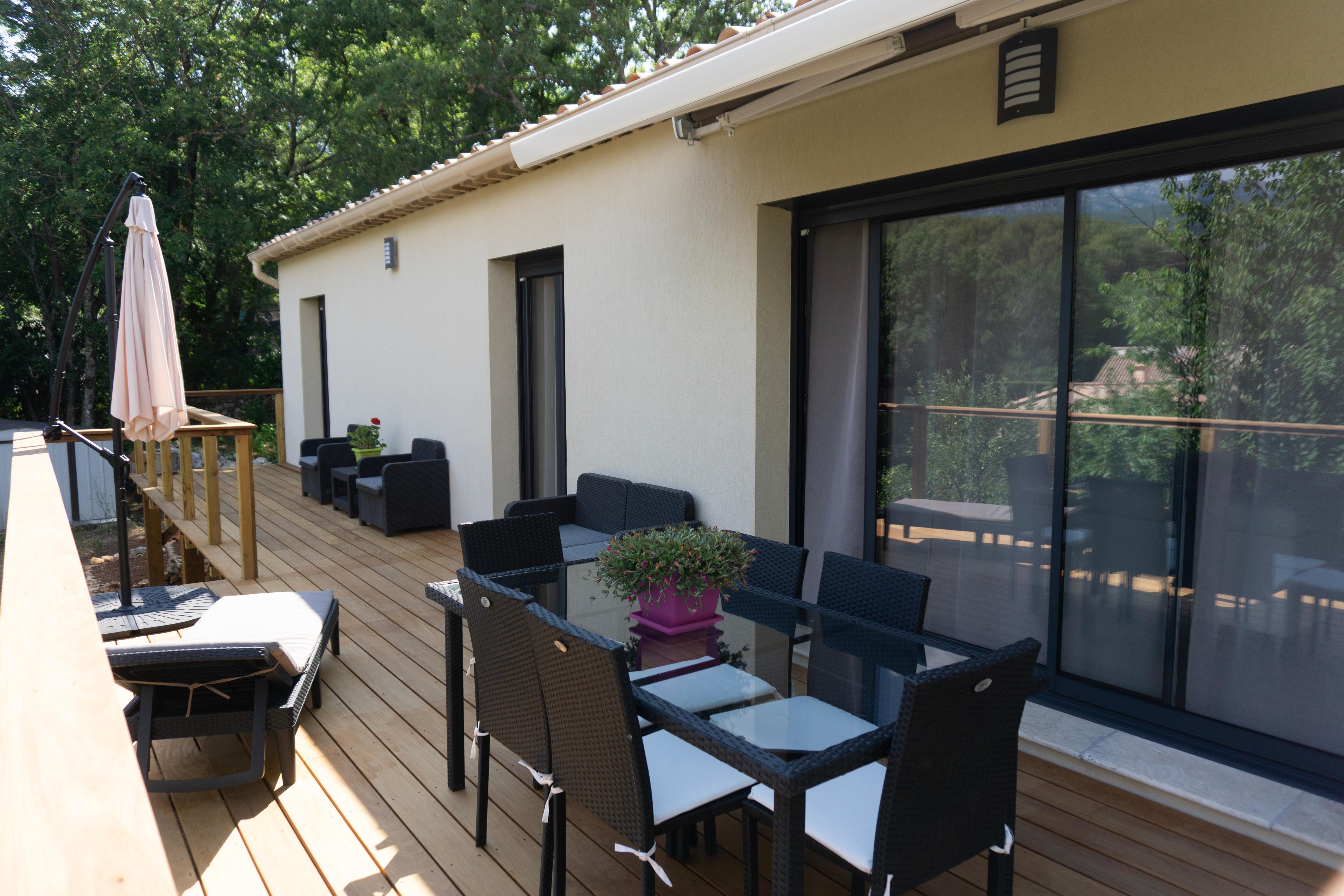 Villa / Maison  T5 à vendre Saint-Maximin-la-Sainte-Baume 83470