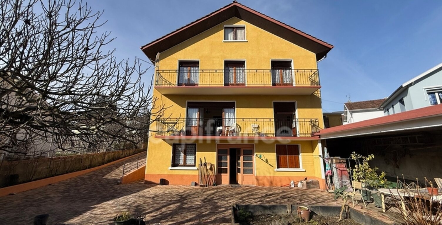 Grande maison de 160 m² avec 2 garages — photo 1