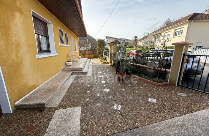 Grande maison de 160 m² avec 2 garages — photo 3