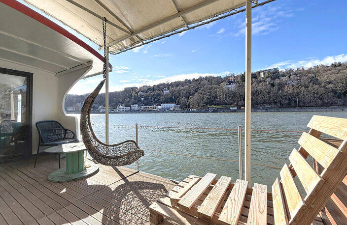 Péniche habitation - 5 chambres - 180 m² - Confluence - RP ou Locatif — photo 5