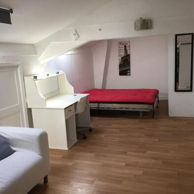 Appartement 1 pièces 560 €