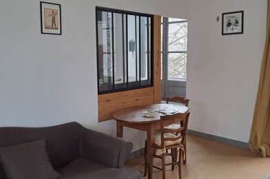 Appartement 3 pièces 880 €