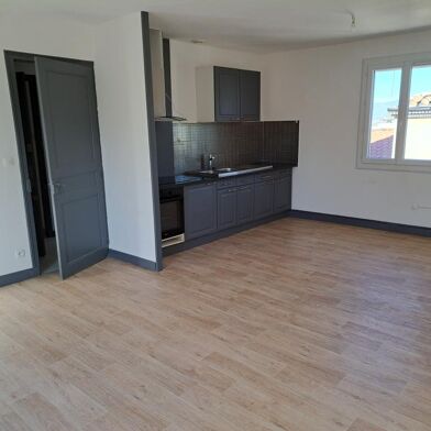 Appartement 3 pièces 675 €