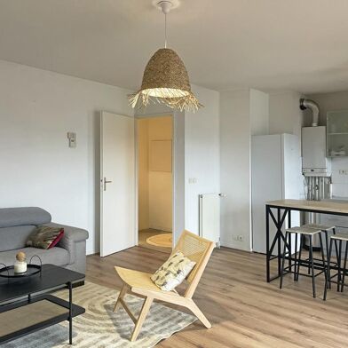 Appartement 3 pièces 790 €