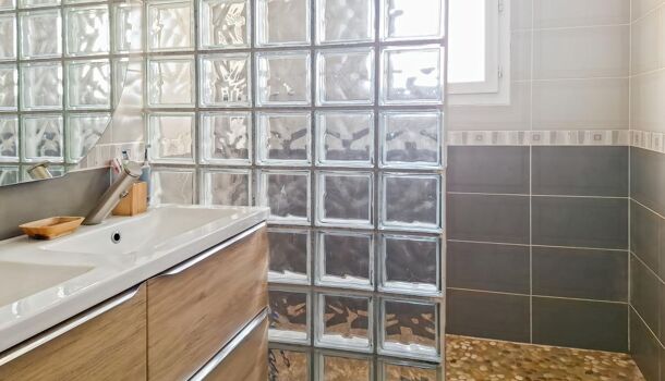 Villa / Maison 5 pièces  à vendre Régusse 83630