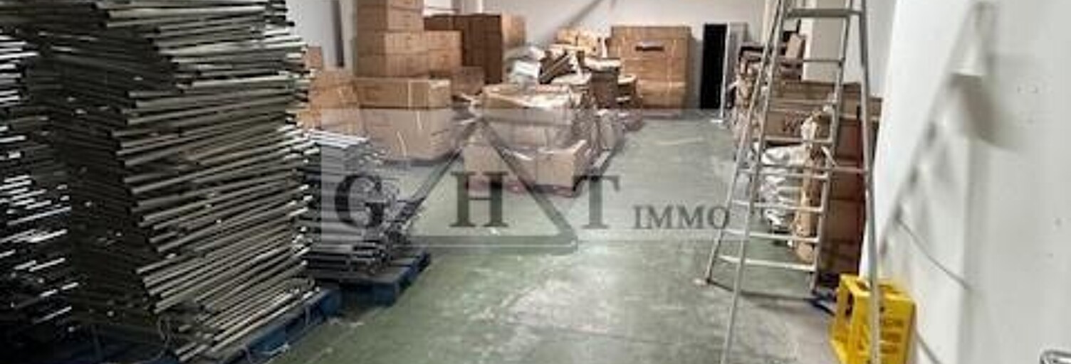 Local industriel  632 m² à louer à Aubervilliers (93300)