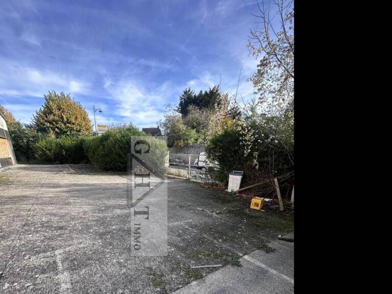 TERRAIN 3000 m² A VENDRE BRIE COMTE ROBERT — photo 1