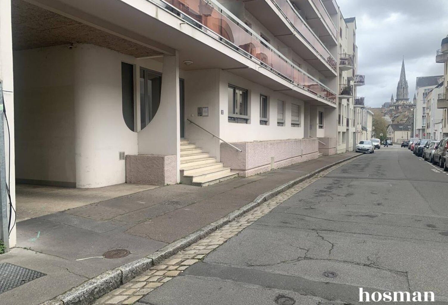 Emplacement de parking - Rue Jean Emile Laboureur à Nantes - Opportunité rare pour investisseur dans un quartier prisé — photo 1