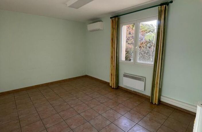Bureaux à louer — photo 3