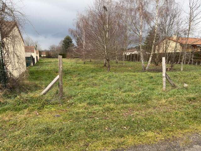 Terrain À Vendre — photo du bien