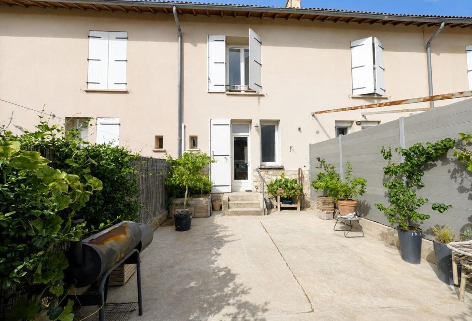 Maison à MONTFAVET – 61 m² – 2 chambres – Jardin intimiste — photo 1
