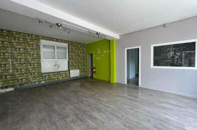 Commerce  186900 €