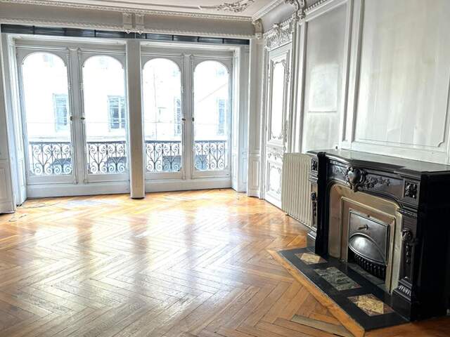 Appartement  4 pièce(s) 119.57 m2 — photo du bien