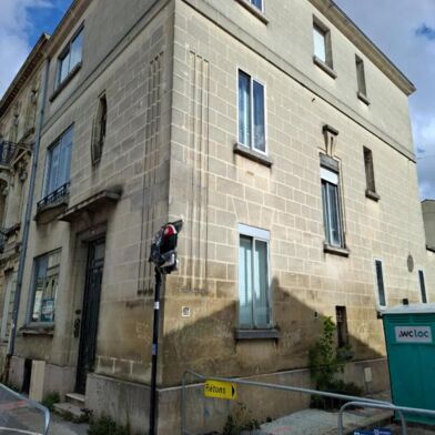 Immeuble  744000 €