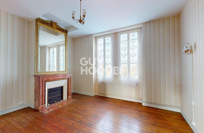 Maison bourgeoise de 200m2, avec dépendance et jardin — photo 2